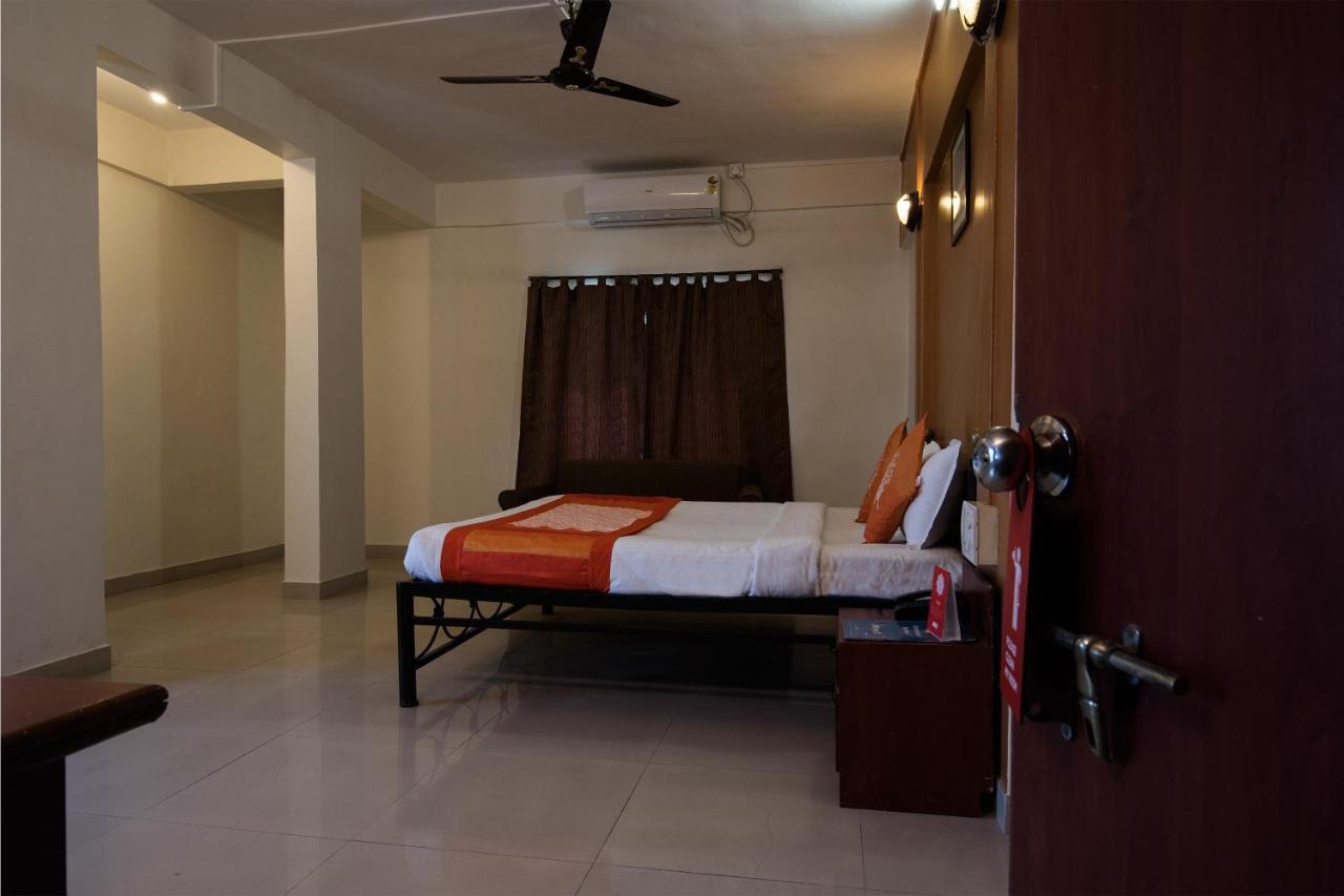 Oyo 1065 Hotel Hmr Royal Inn Pune Exterior photo